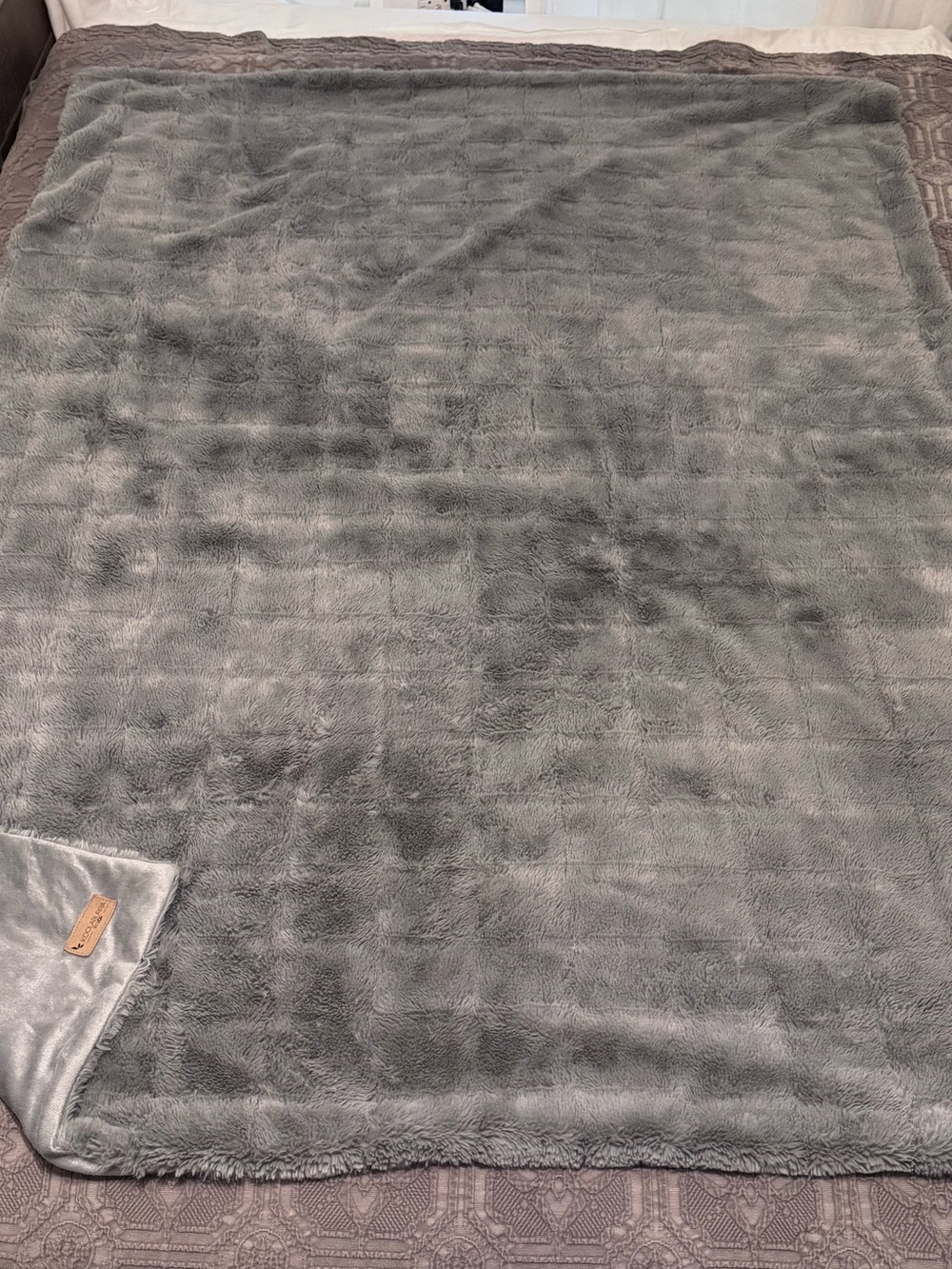 Koolaburra Soft Plush Faux Fur Throw in Gray